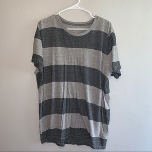Old Navy T-Shirt